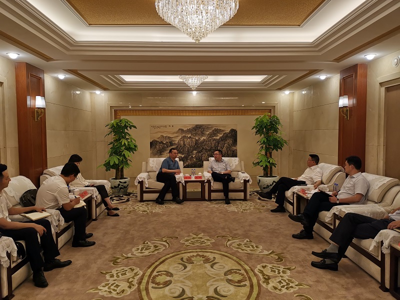 公司董事长带队赴青白江区交流座谈